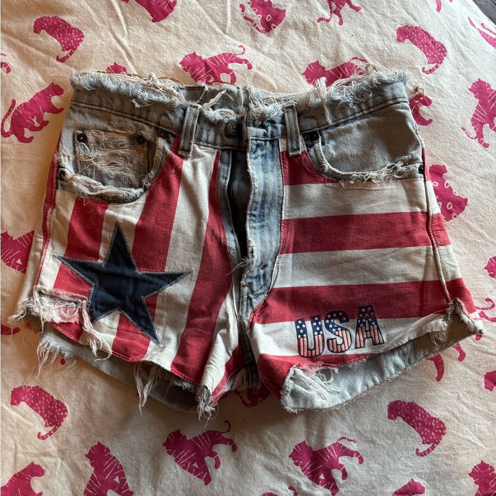 Levi’s Americana denim shorts NO TAGS SEE MEASUREMENTS